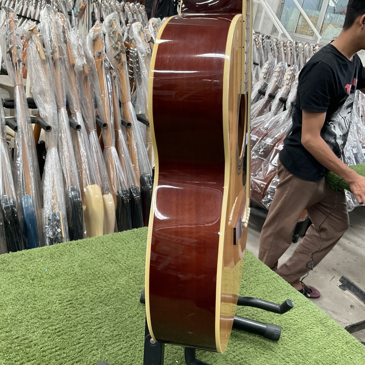 กีต้าร์โปร่ง HONEY BEE : F-15 N