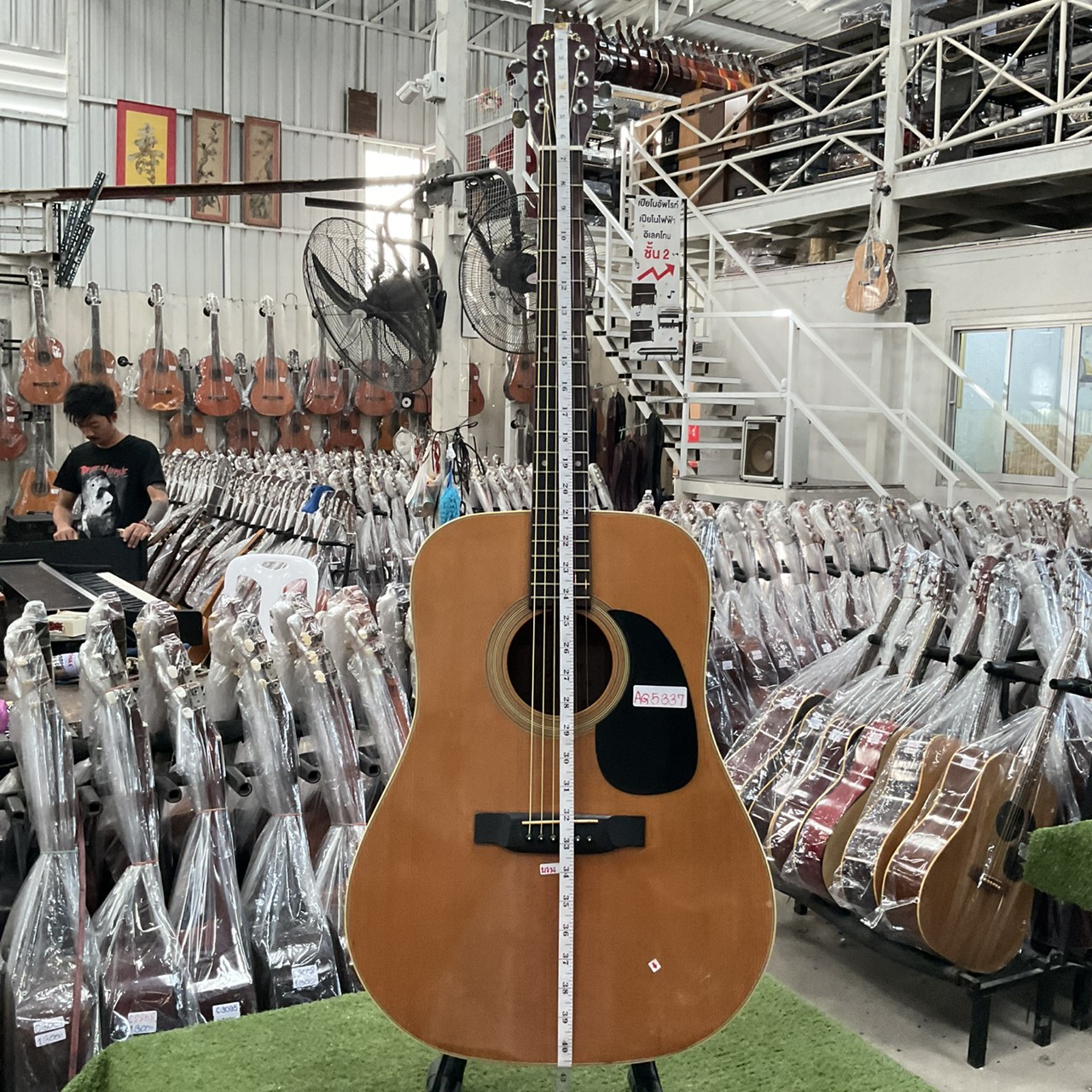 กีต้าร์โปร่ง Aria : W-180