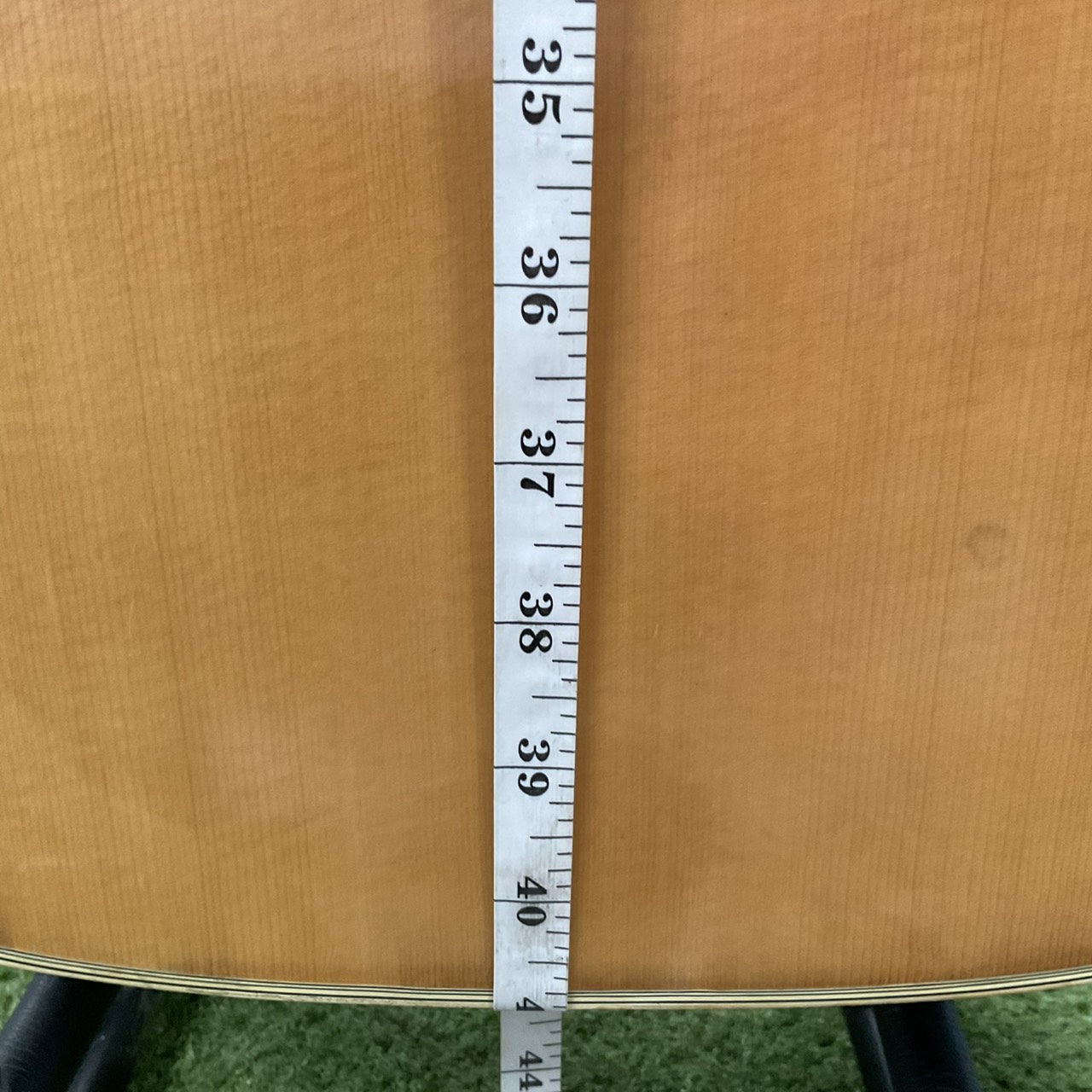 กีต้าร์โปร่ง Morris : W-18