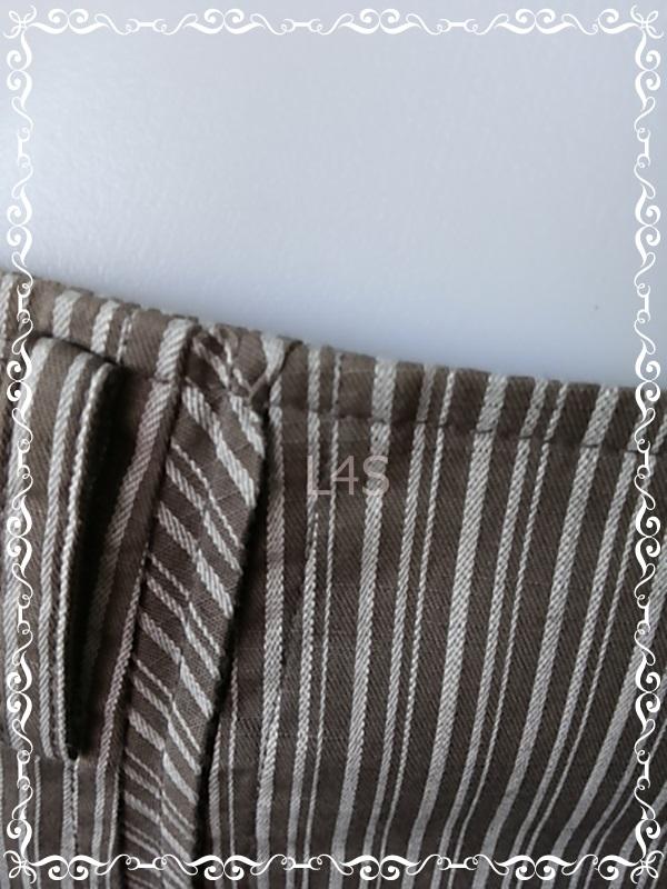 FF01304 -กระโปรง มือสอง สีน้ำตาลลาย ALANO เอว 28 นิ้ว