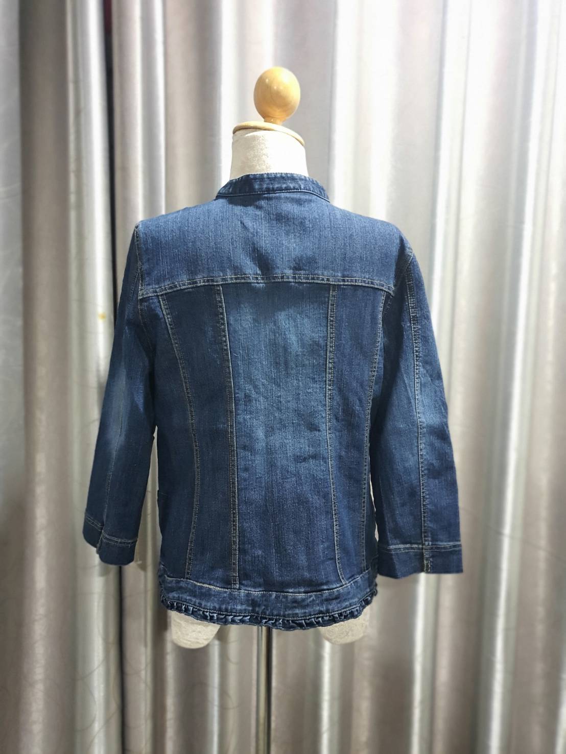 FF02260 เสื้อยีนส์ มือสอง แบรนด์เนม DRESSBARN อก 38 นิ้ว