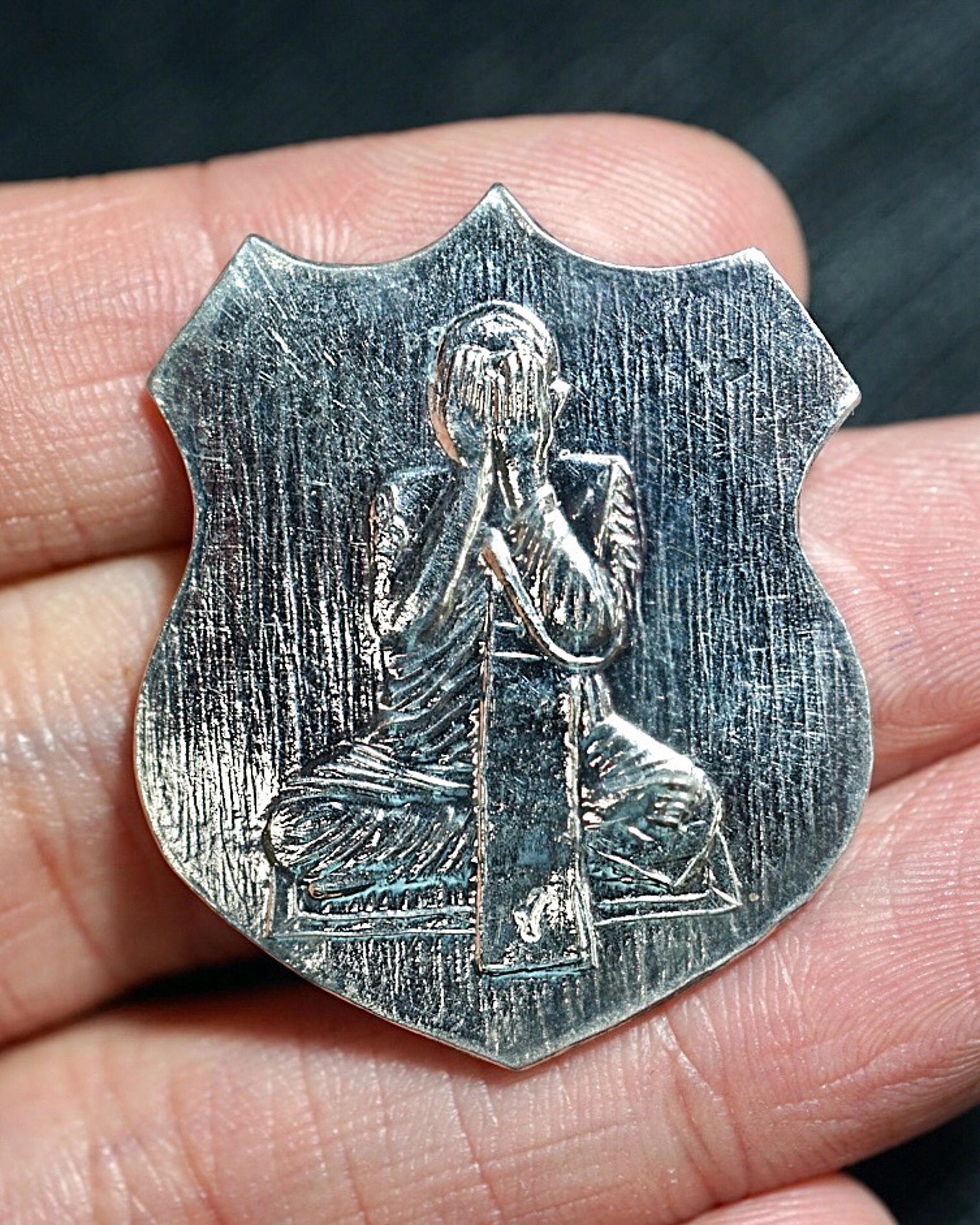 เหรียญปิดตาจันทร์เพ็ญ (เนื้อเงิน) Full Moon Eyes-Covered Coin. (silver material) SKU-04013