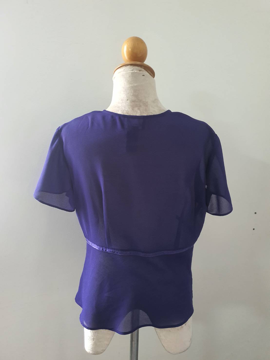 FF06106 เสื้อคลุมชีฟอง สีม่วงเข้ม มือสอง อก free-38 นิ้ว