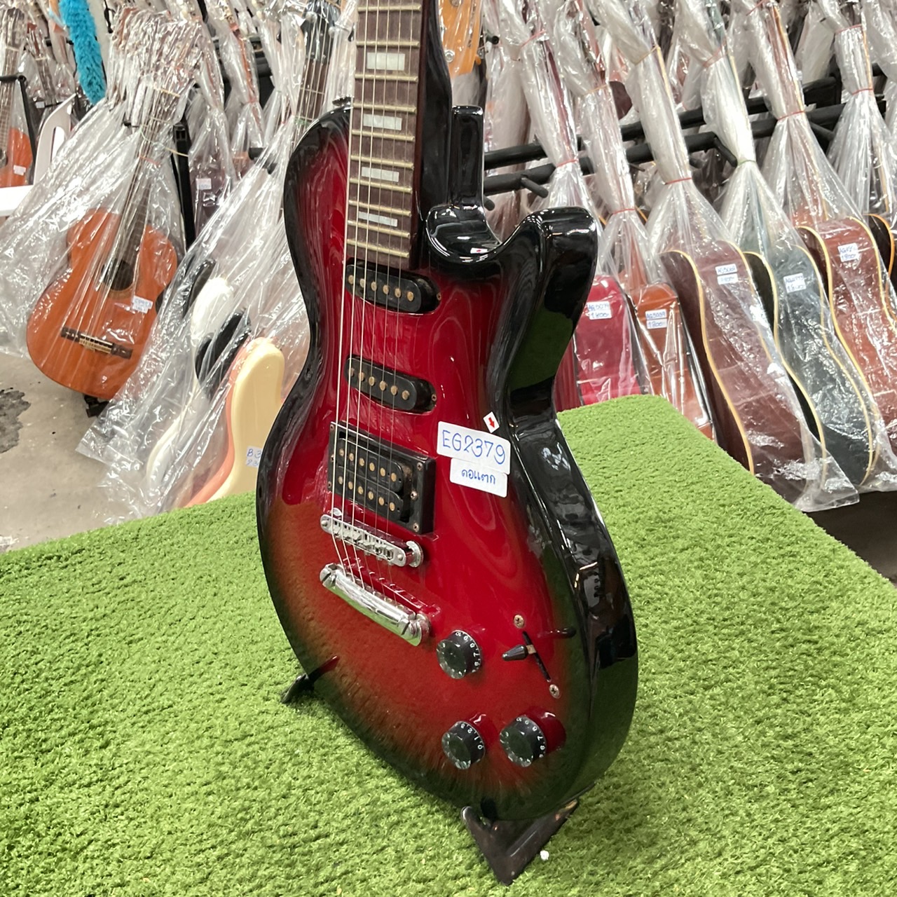 กีต้าร์ไฟฟ้า GRASS ROOTS