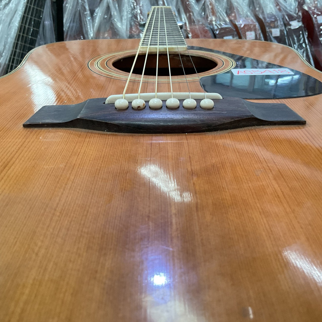 กีต้าร์โปร่ง YAMAHA : FG-201