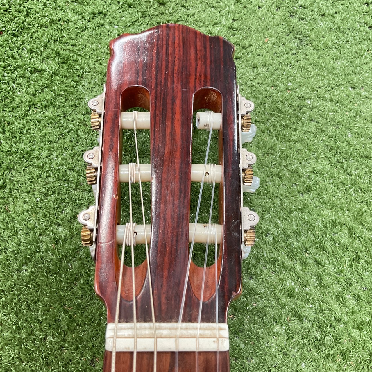 กีต้าร์คลาสสิค Abe Gut : No.510