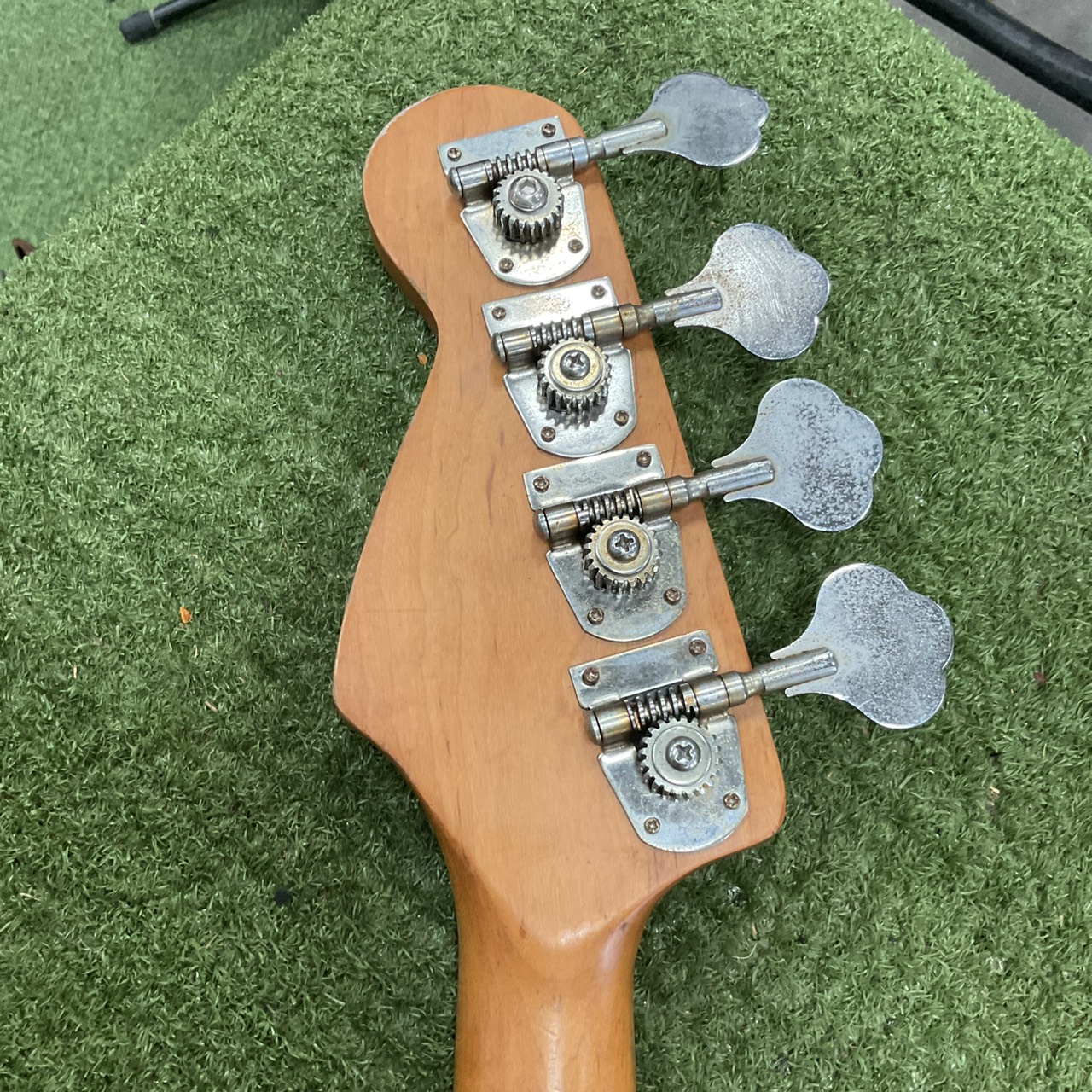 กีต้าร์เบส Flavor