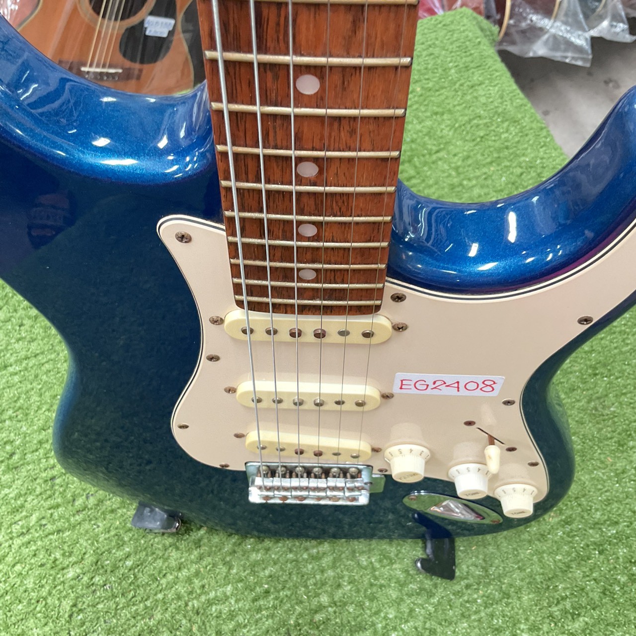 กีต้าร์ไฟฟ้า Legend