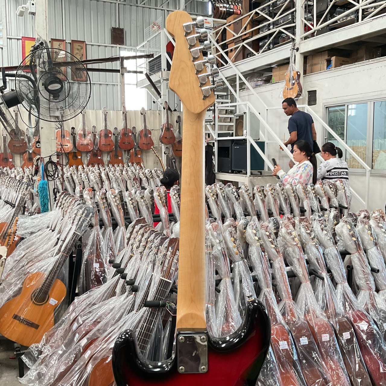 กีต้าร์ไฟฟ้า SELDER