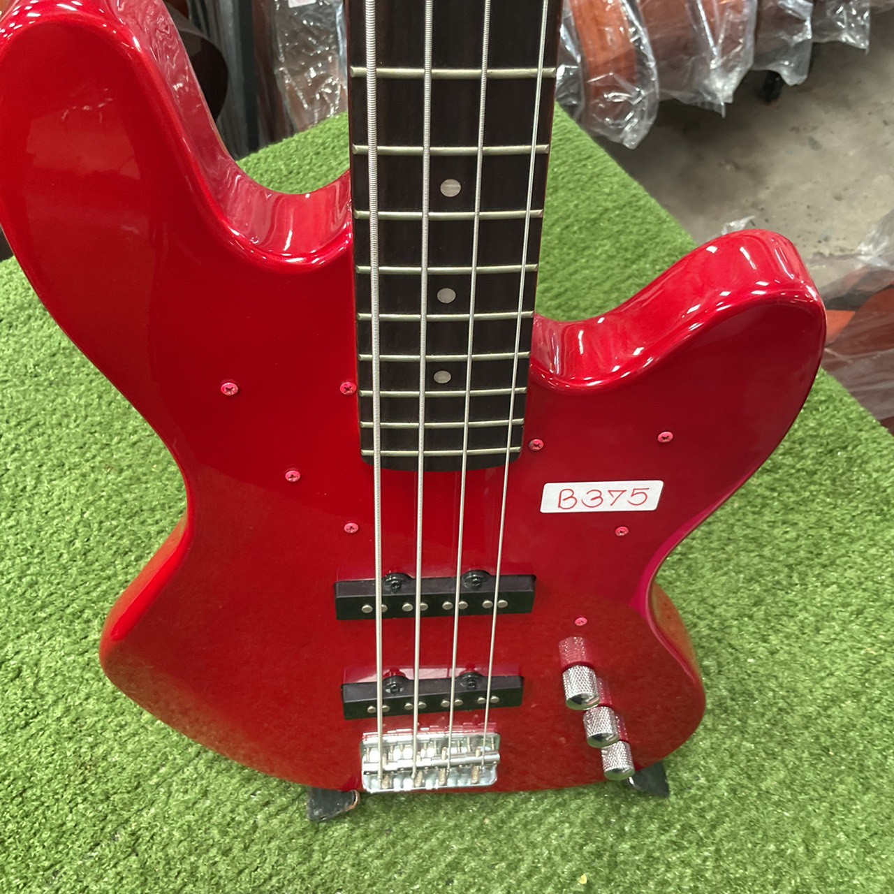 กีต้าร์เบส PlayTech