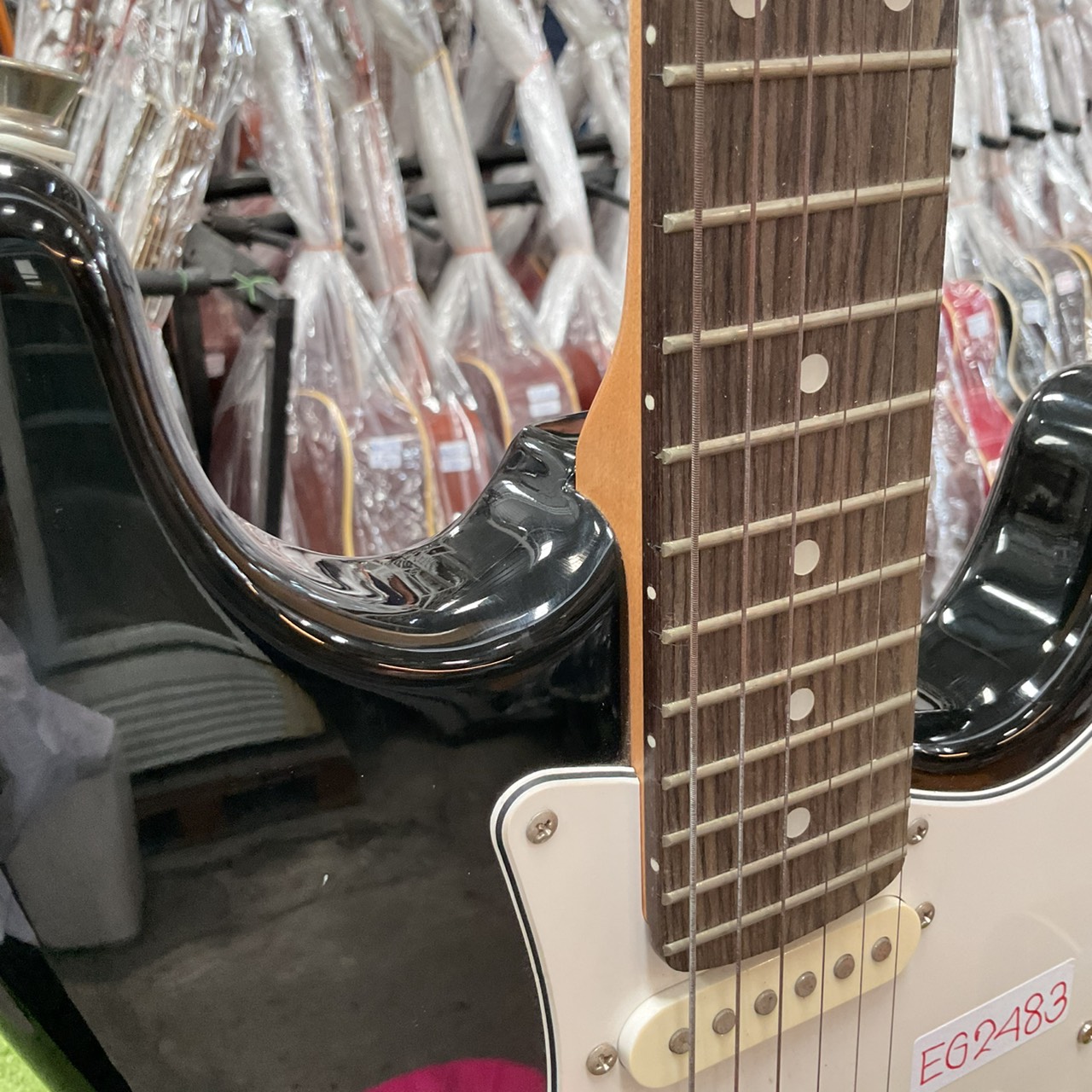 กีต้าร์ไฟฟ้า PhotoGenic