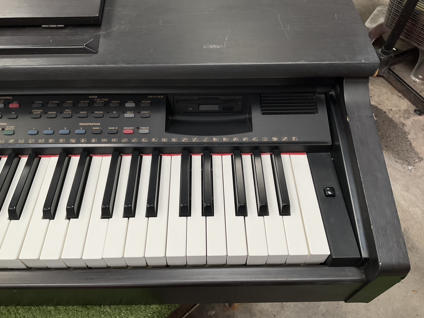เปียโน YAMAHA : CVP-92 สินค้าไม่พร้อมใช้งาน (ต้องซ่อม)