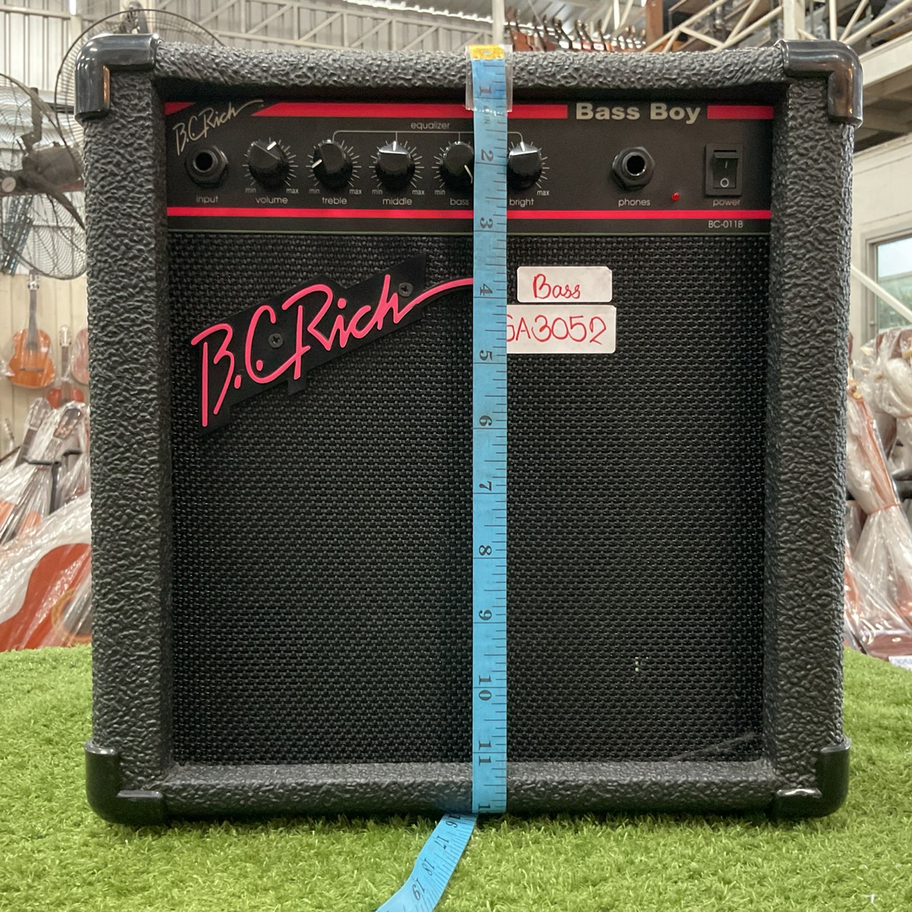 แอมป์เบส B.C.Rich : Bass Boy