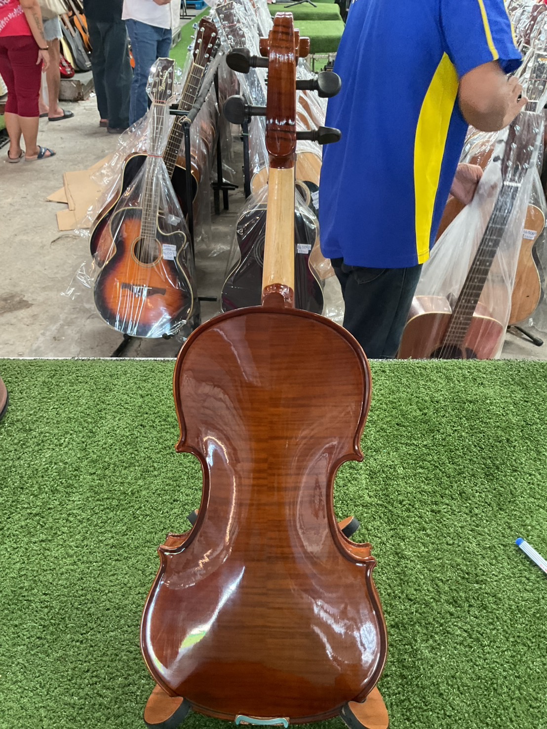 ไวโอลิน Artisan VSV-400