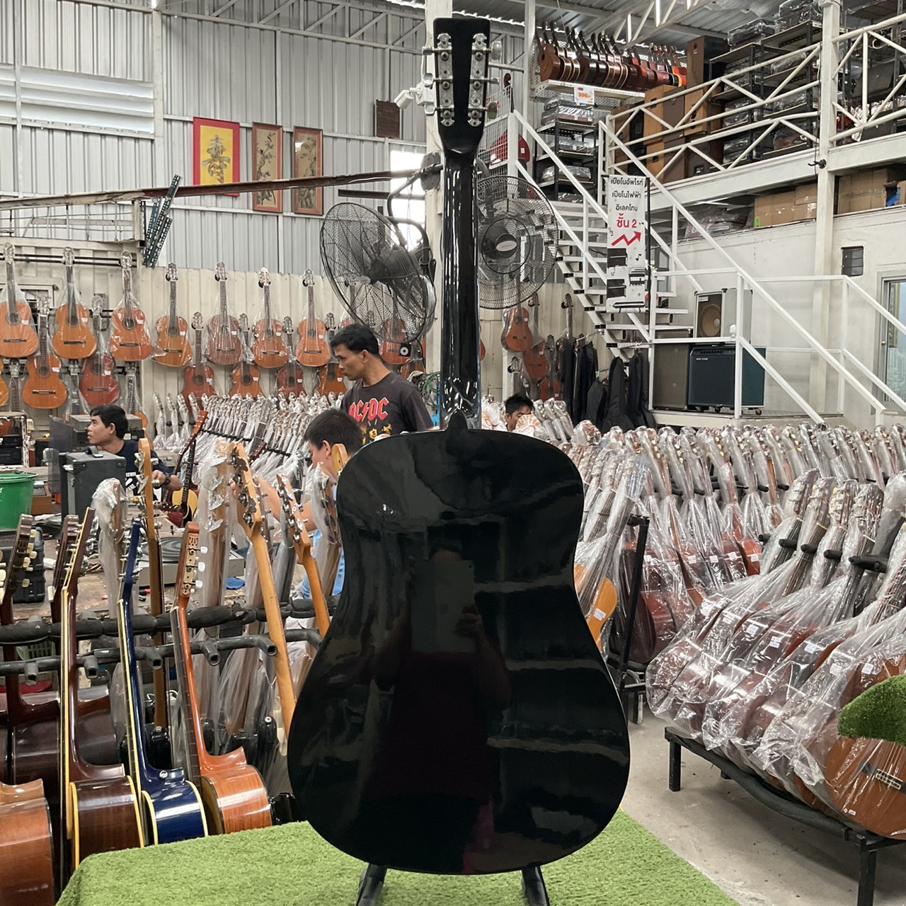 กีต้าร์โปร่ง Legend : LAW-20G/BK