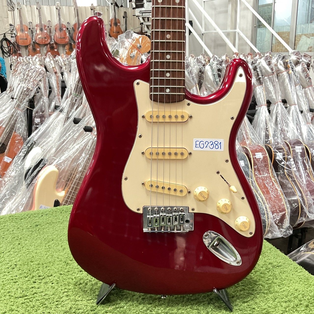 กีต้าร์ไฟฟ้า PHOTOGENIC