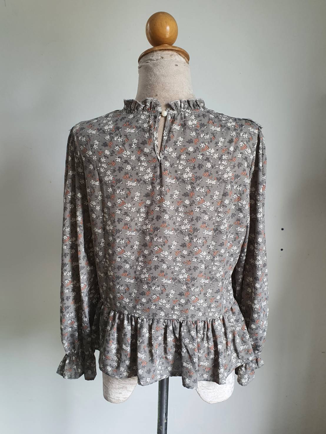 FF05467 เสื้อผ้าแฟชั่น มือสอง ชีฟอง สีเทา
