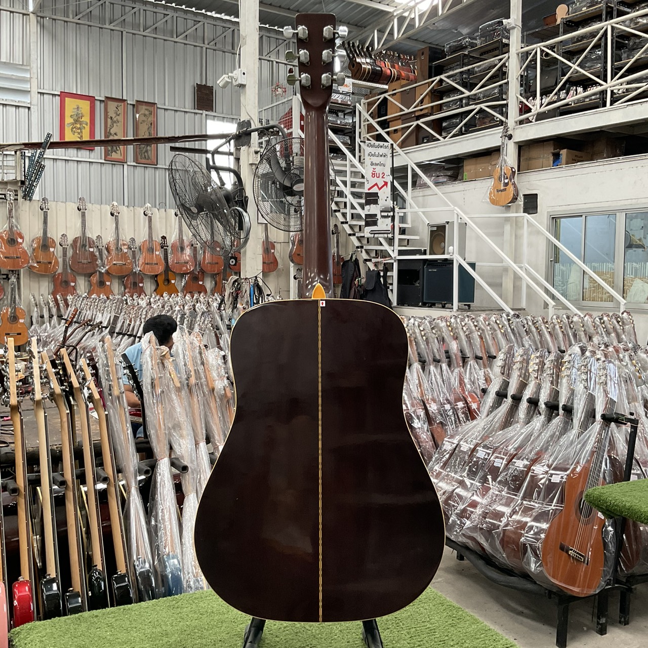 กีต้าร์โปร่ง Morris : W-20