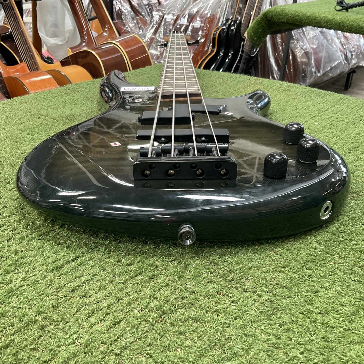 กีต้าร์เบส SDGR BY IBANEZ