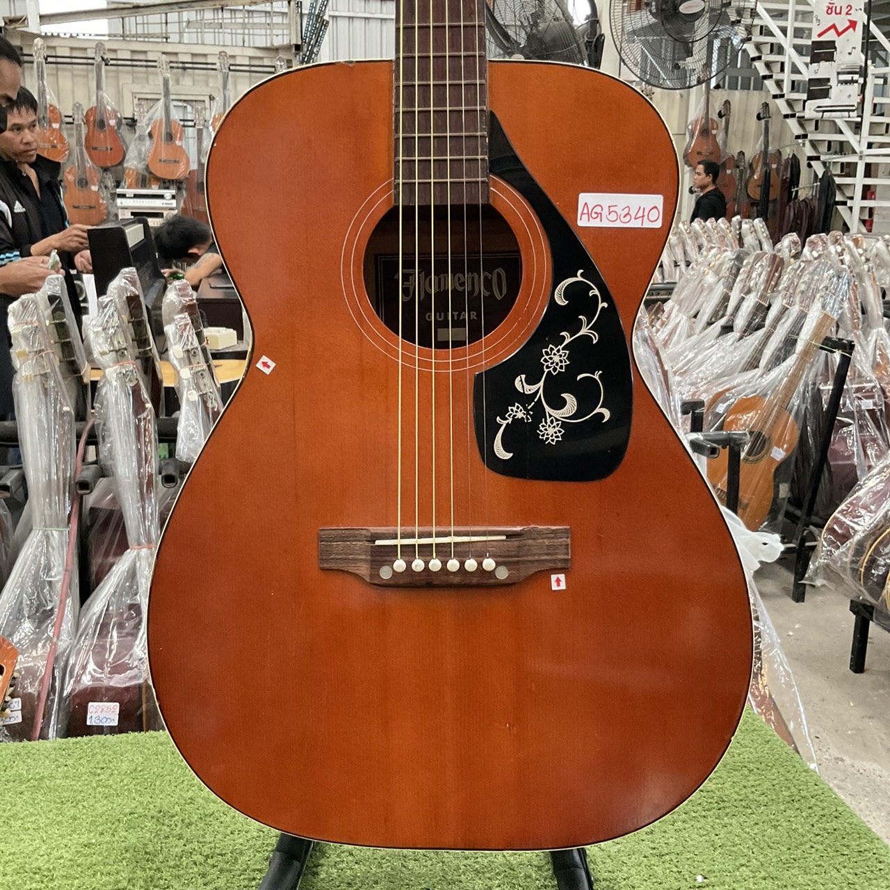 กีต้าร์โปร่ง Flamenco