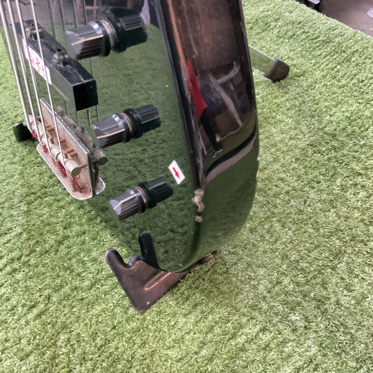 กีต้าร์เบส FERNANDES