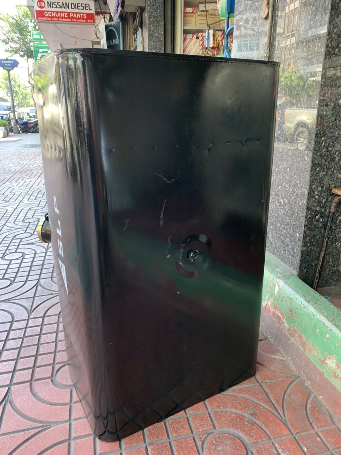 ถังน้ำมันรถบรรทุก 60 80 100 150 200 ลิตร