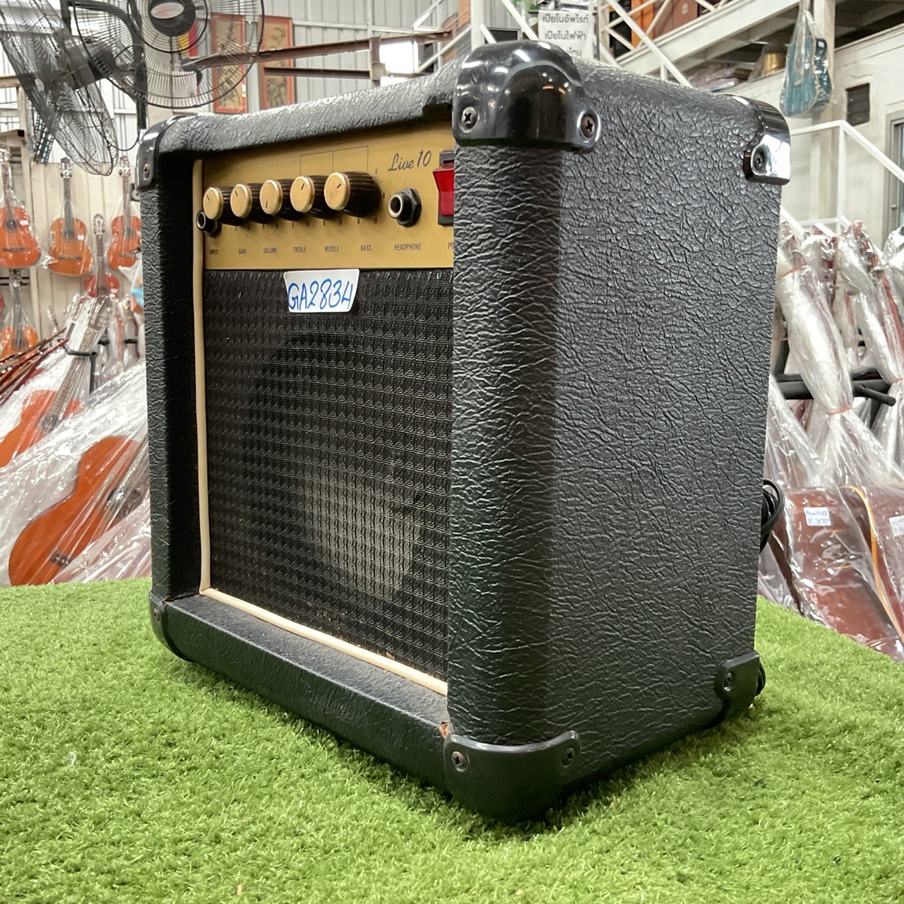 แอมป์กีต้าร์ WASHBURN : Live 10