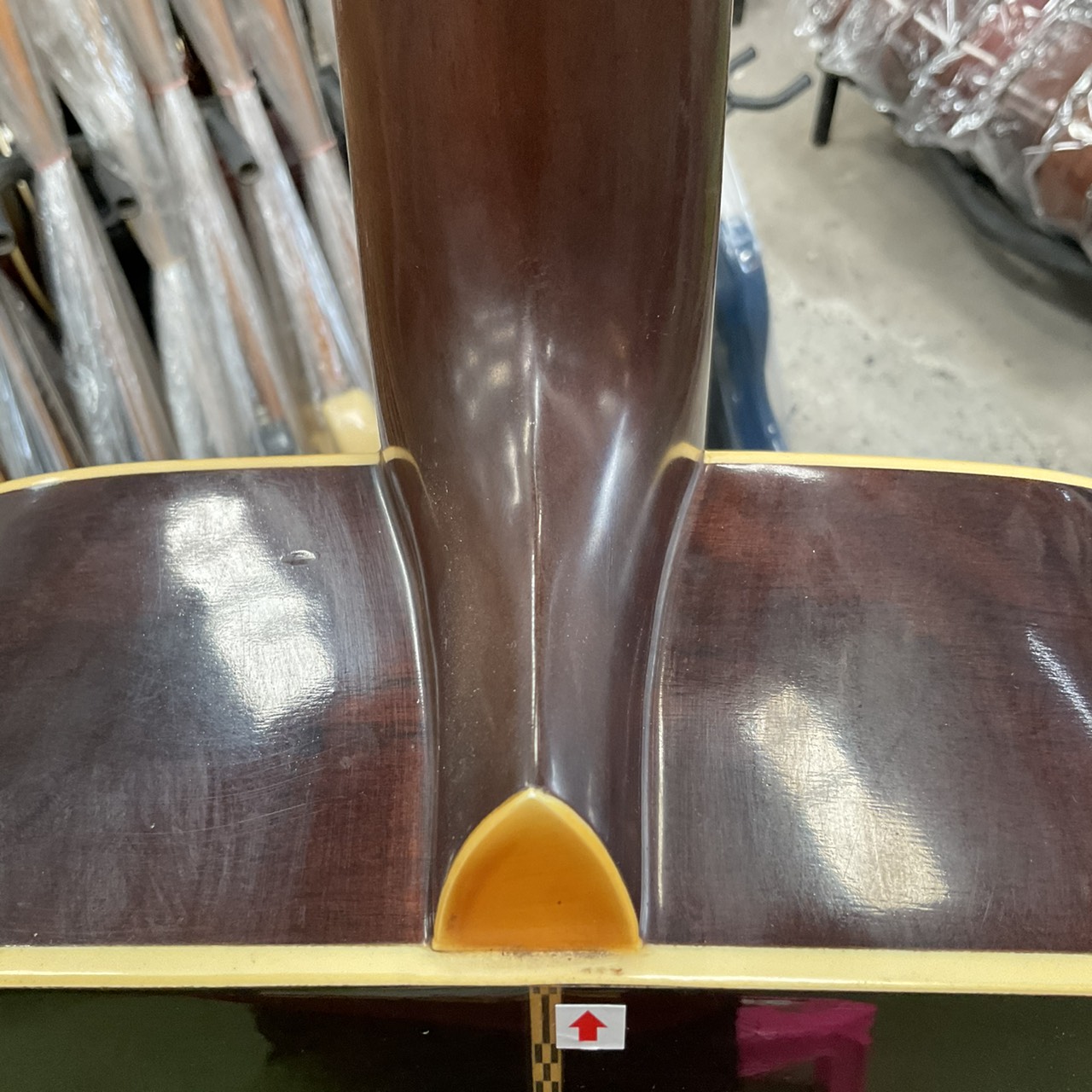 กีต้าร์โปร่ง Morris : W-20