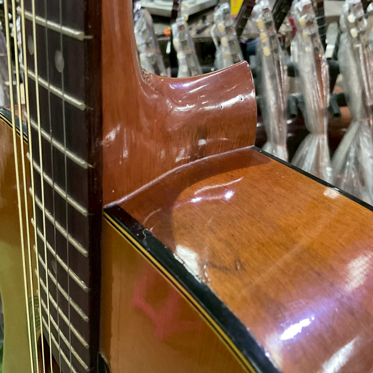 กีต้าร์โปร่ง Maruha : No.617