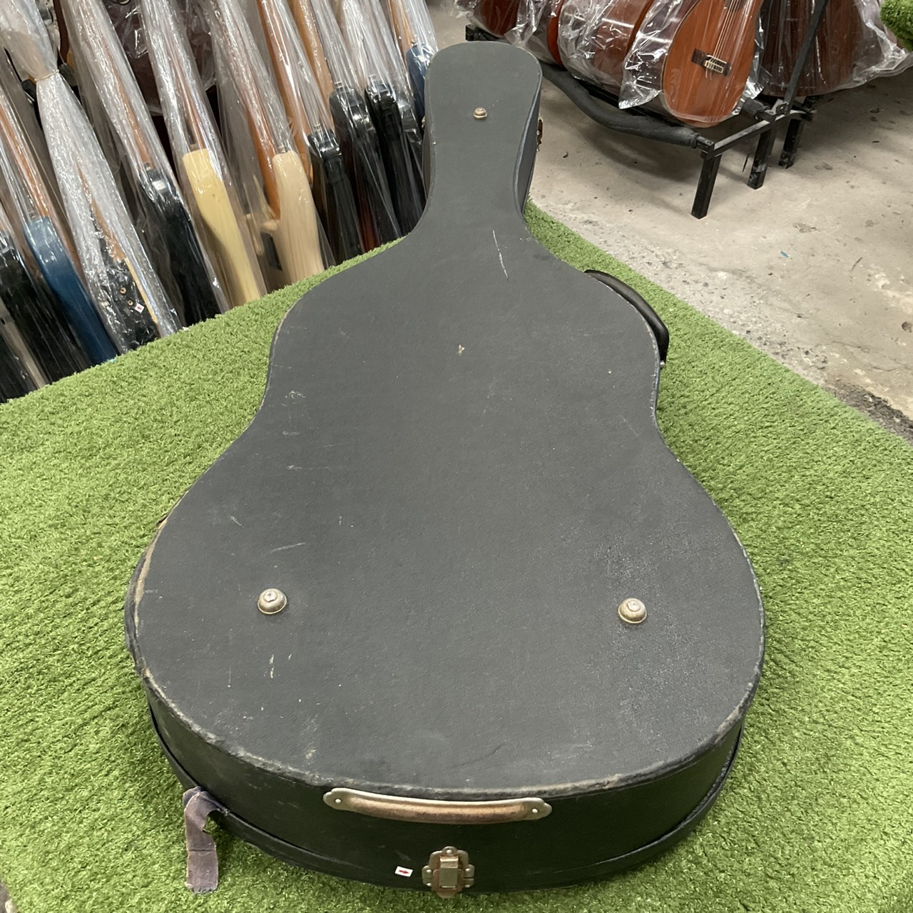 กล่องเคสกีต้าร์คลาสสิค