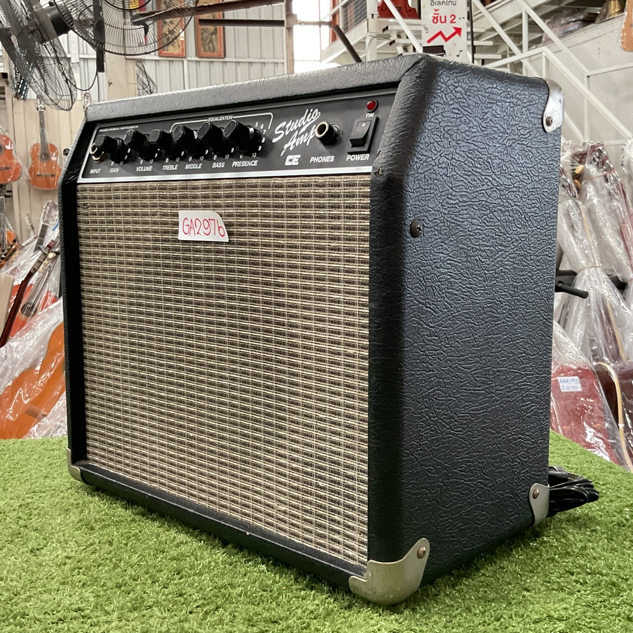 แอมป์กีต้าร์ Fender : ST-15CE