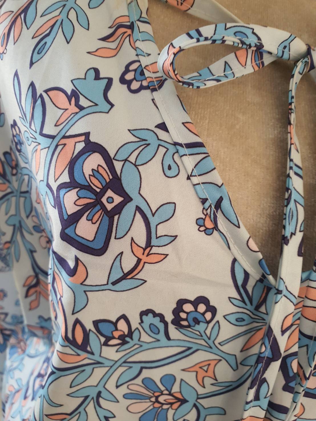 FF05886 เสื้อแฟชั่น มือสอง ลวดลายสวย lovito อก 40 นิ้ว