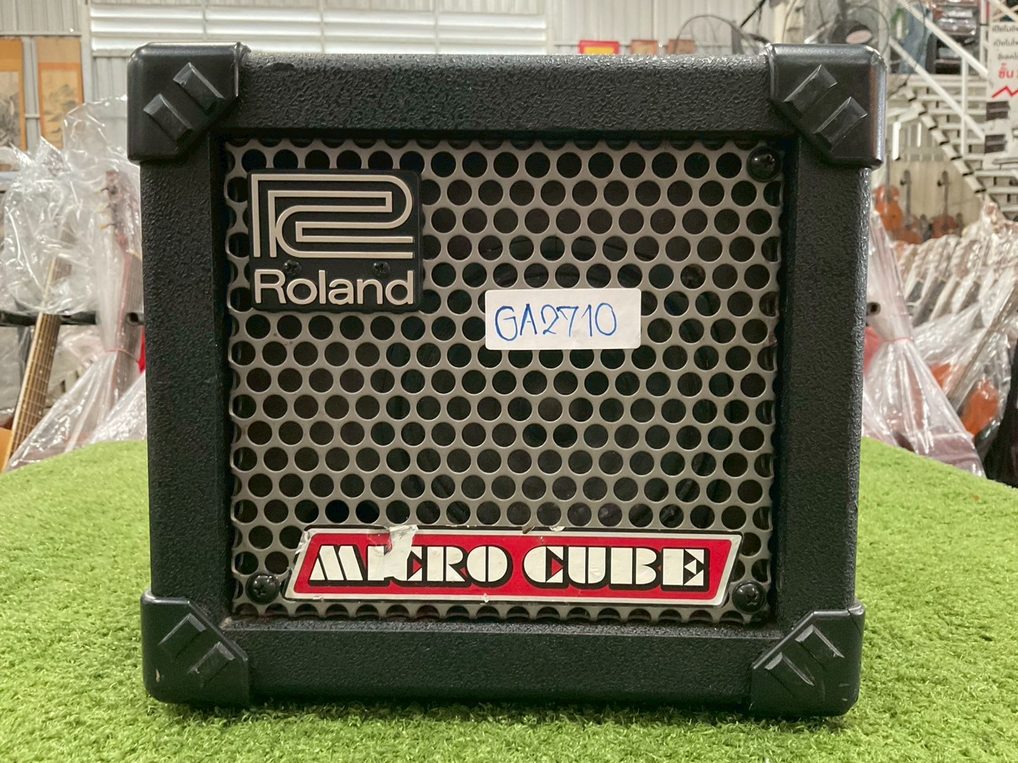 แอมป์กีต้าร์ Roland : MICRO CUBE