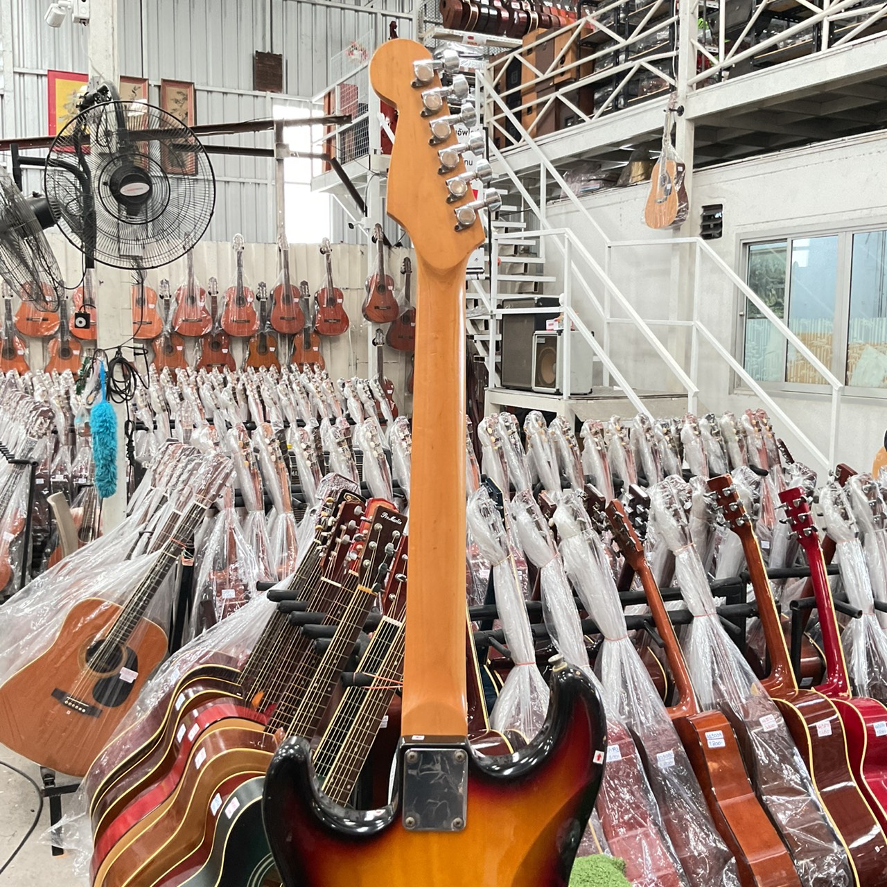 กีต้าร์ไฟฟ้า PhotoGenic