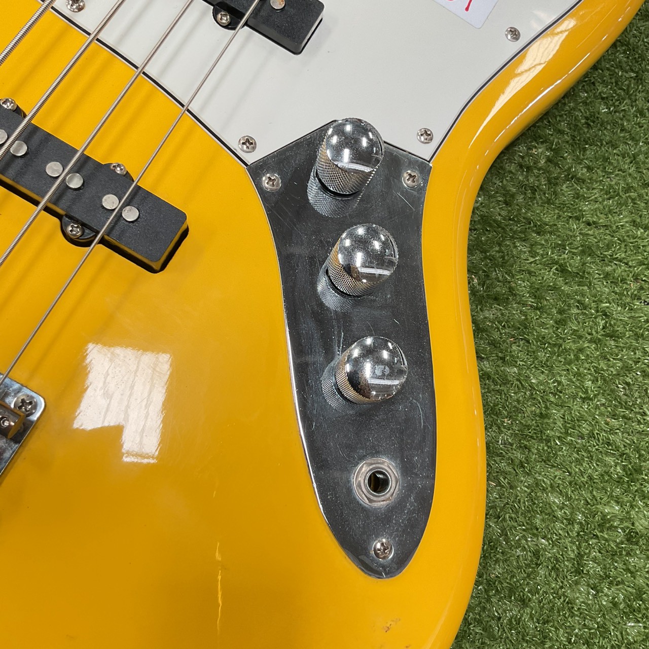 กีต้าร์เบส SELDER