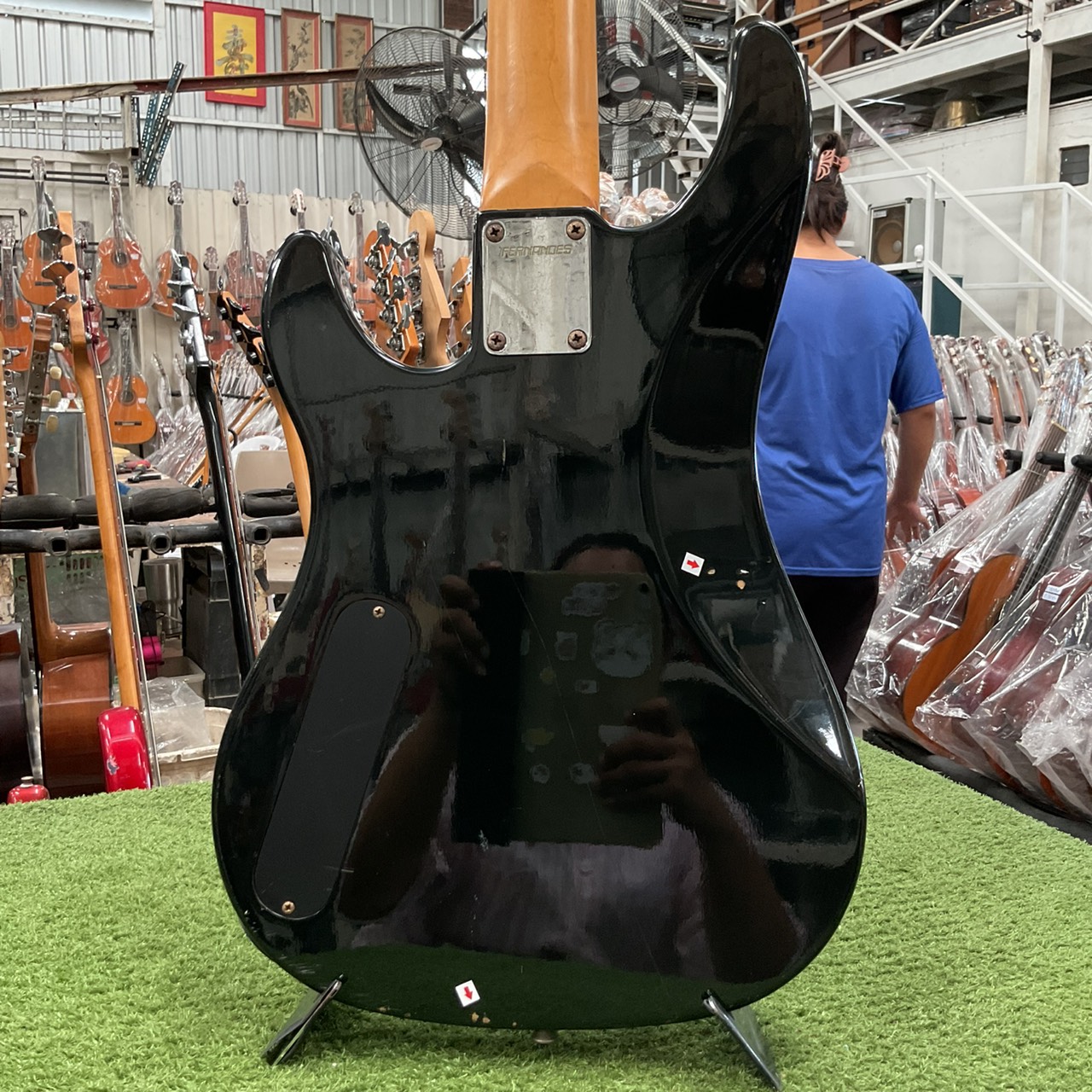 กีต้าร์เบส FERNANDES : LIMITED EDITION