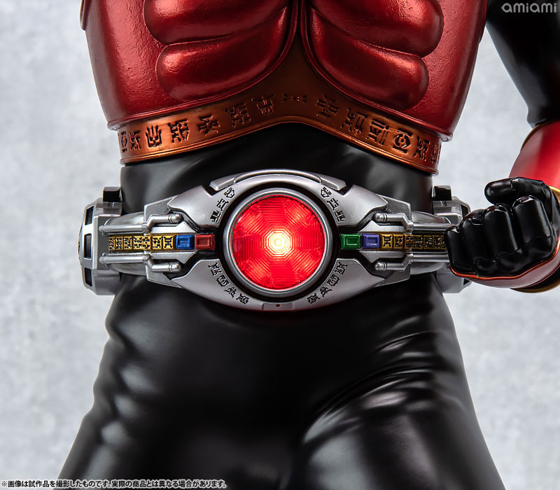 [Exclusive Sale] Ultimate Article Kamen Rider Kuuga (Mighty Form) Complete Figure(Pre-order)(Single Shipment)