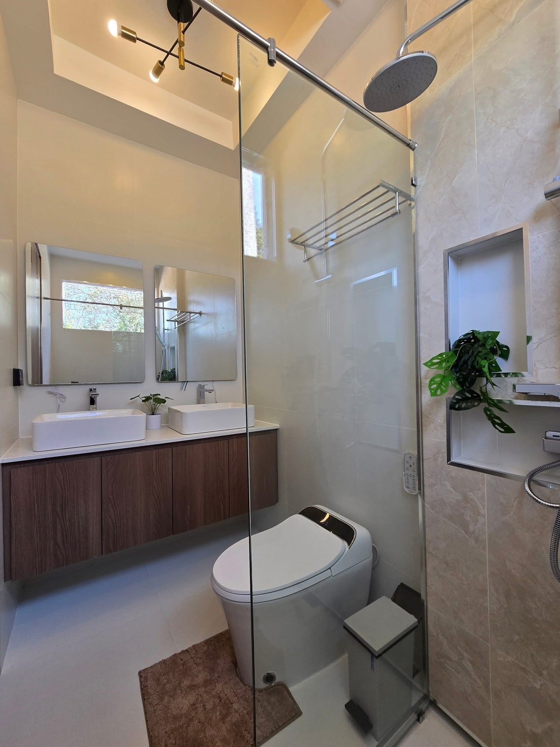 พรีเซลล์ พลูวิลล่าพัทยา บ้านมือ1 ซอยสยามคันทรีคลับ 3 ห้องนอน 4 ห้องน้ำ ตกแต่งพร้อมอยู่