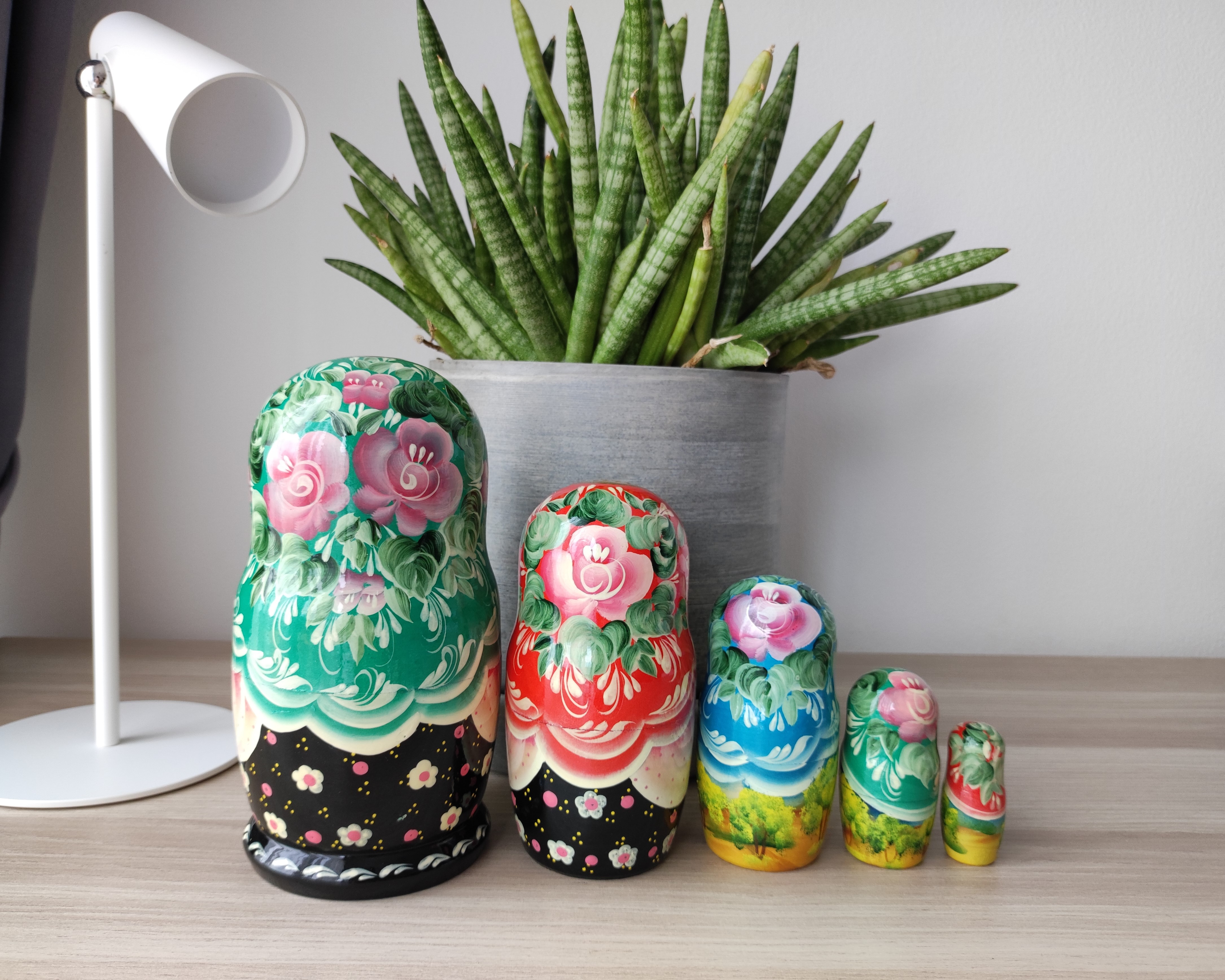 ตุ๊กตาแม่ลูกดกรัสเซีย (Matryoshka) - From Russia With Love "Love Peace"