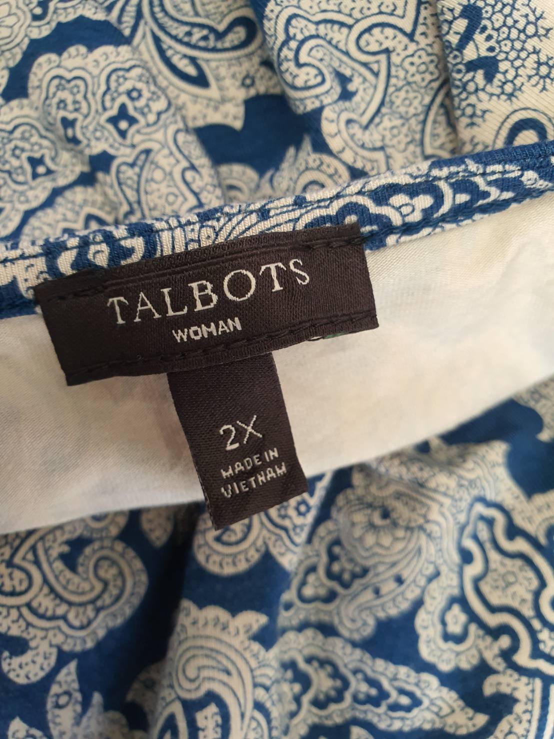 FF04939 เสื้อผ้ามือสอง สาวอวบ พลัสไซส์ ลวดลายสวย แบรนด์ TALBOTS อก 46-52 นิ้ว