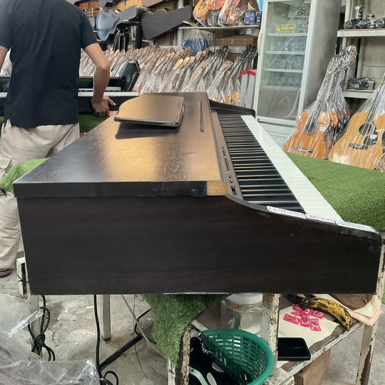 เปียโน CASIO : CDP-7000 สินค้าไม่พร้อมใช้งาน (ต้องซ่อม)