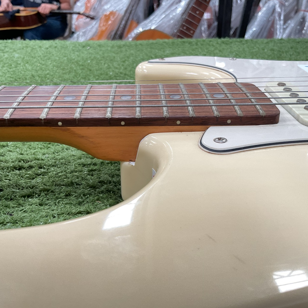 กีต้าร์ไฟฟ้า PlayTech