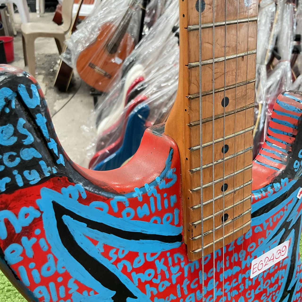 กีต้าร์ไฟฟ้า Photogenic