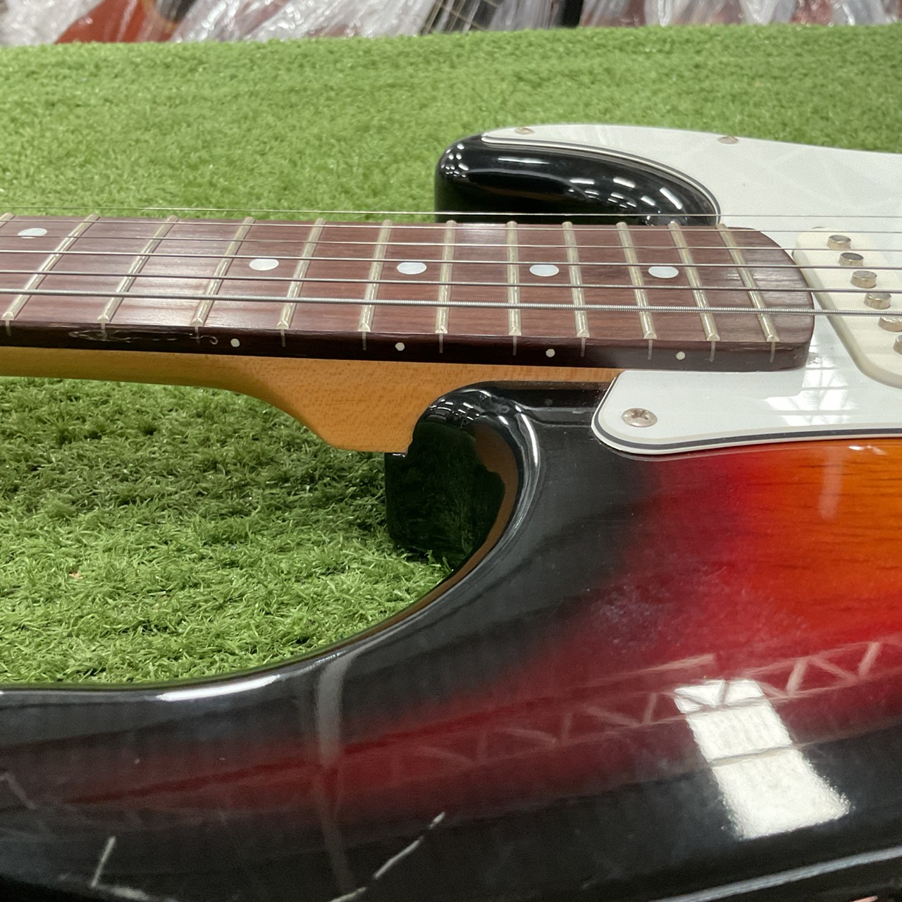 กีต้าร์ไฟฟ้า PhotoGenic