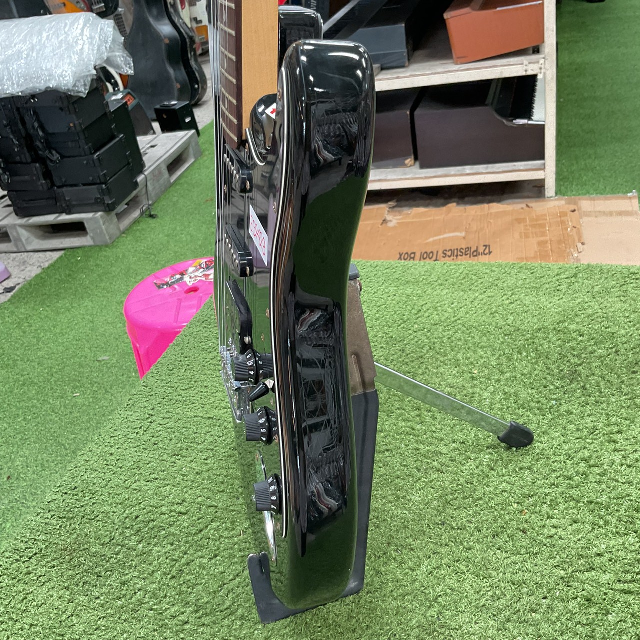 กีต้าร์ไฟฟ้า SELDER