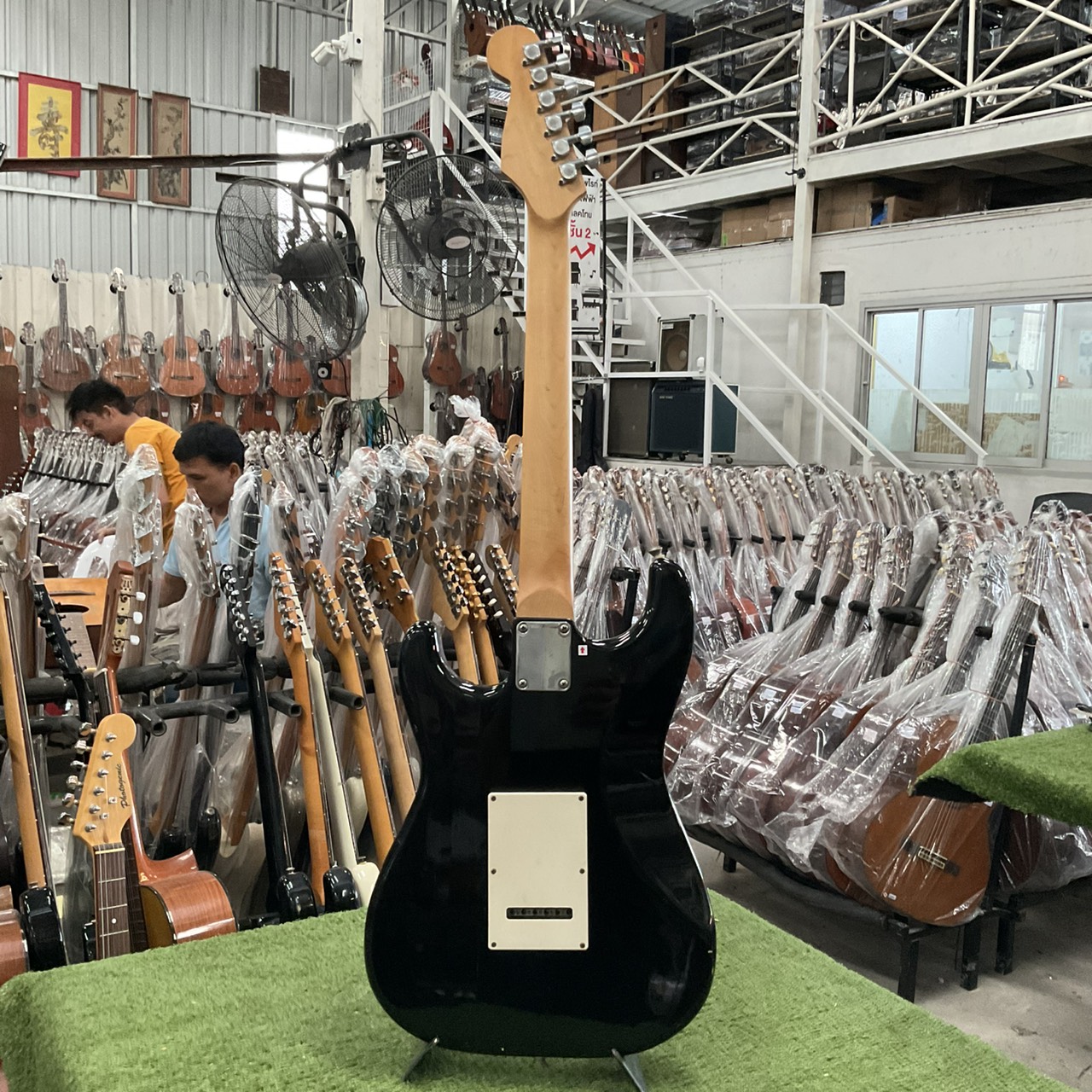 กีต้าร์ไฟฟ้า PhotoGenic