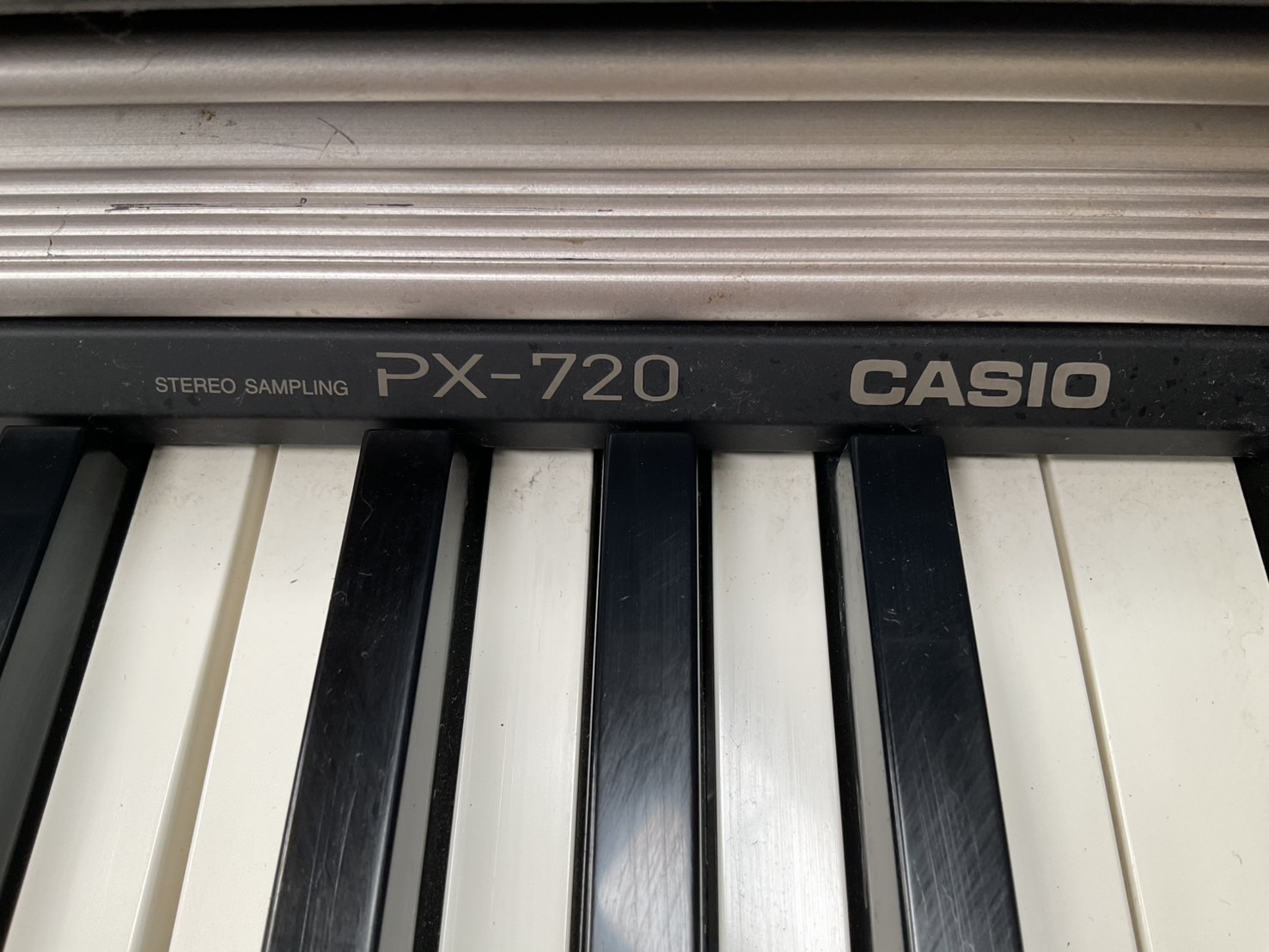 เปียโน CASIO : PX-720 สินค้าไม่พร้อมใช้งาน (ต้องซ่อม)