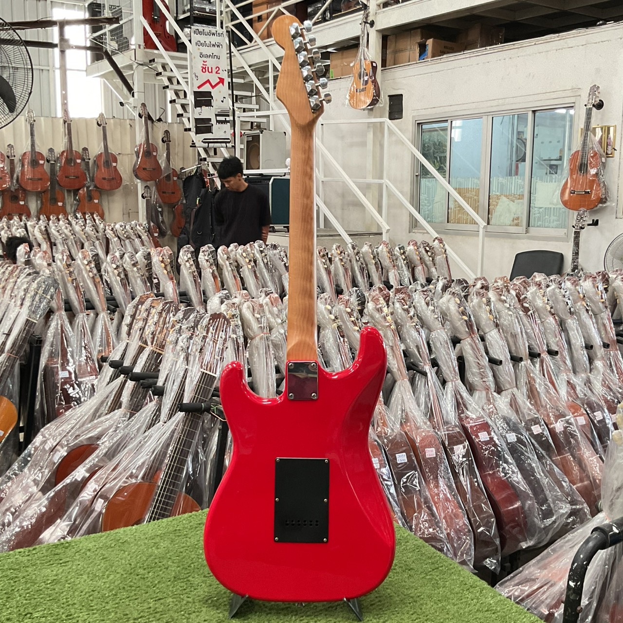 กีต้าร์ไฟฟ้า FORMESTAR