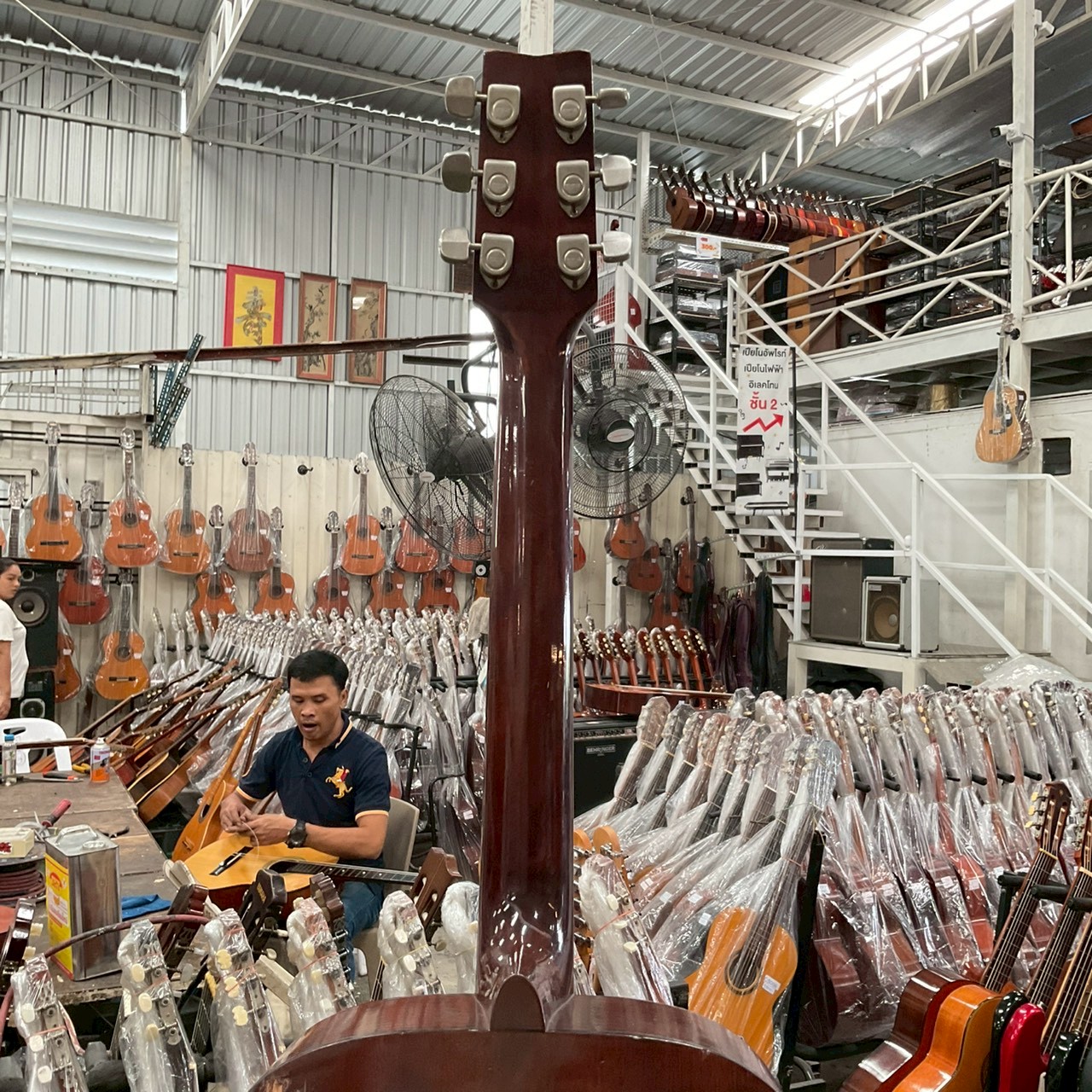 กีต้าร์โปร่ง YAMAHA : FG-130