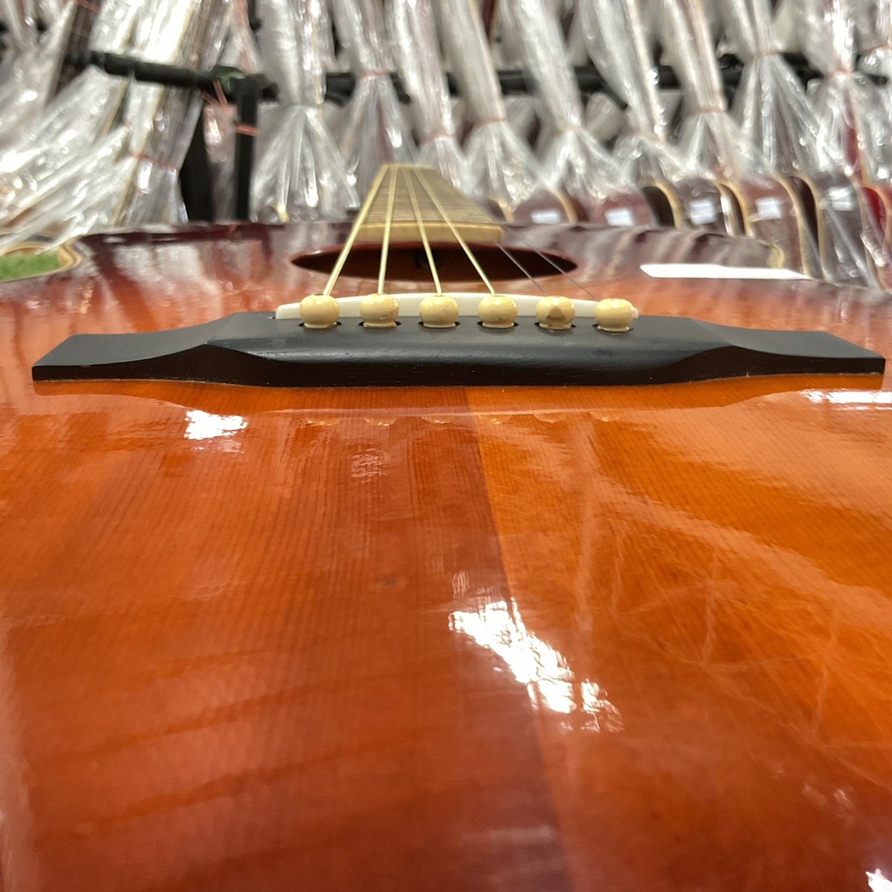 กีต้าร์โปร่ง Morris : MF-207